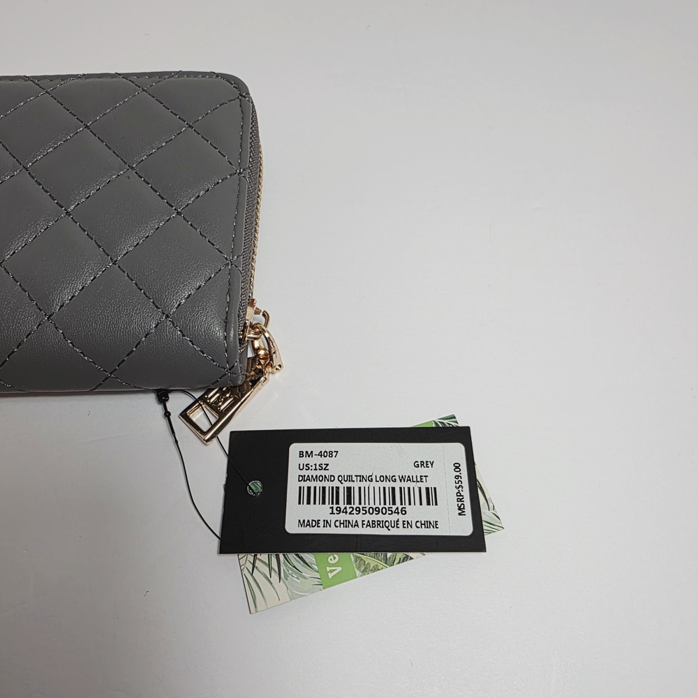 Badgley Mischka Grey Quilted Zip Around Wallet Vegan Leather Gold Logo Wristlet - Picture 2 of 9